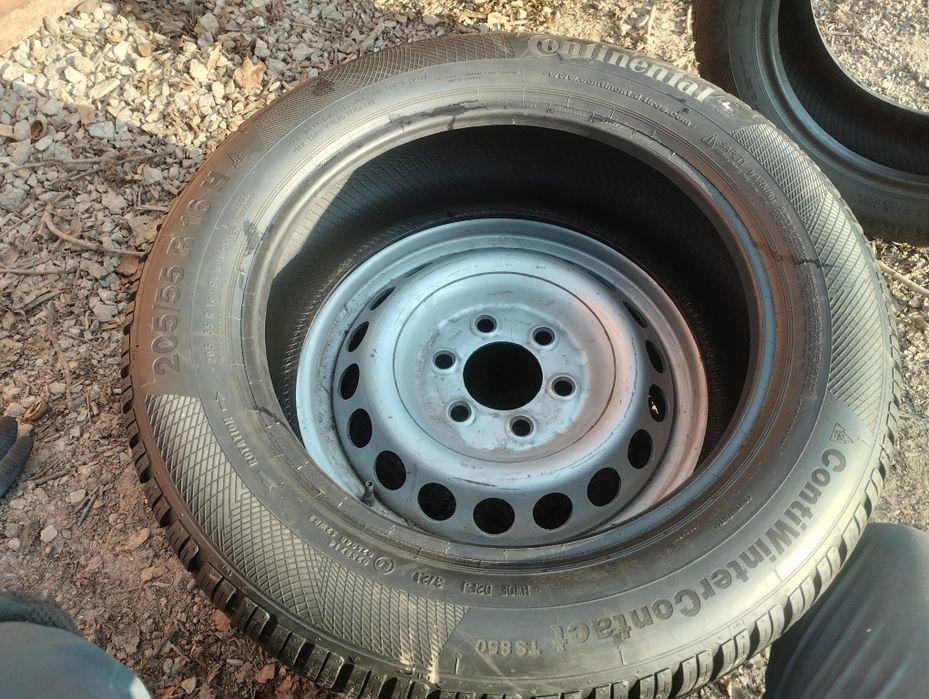 205/55/16 Continental winter contact ts 850