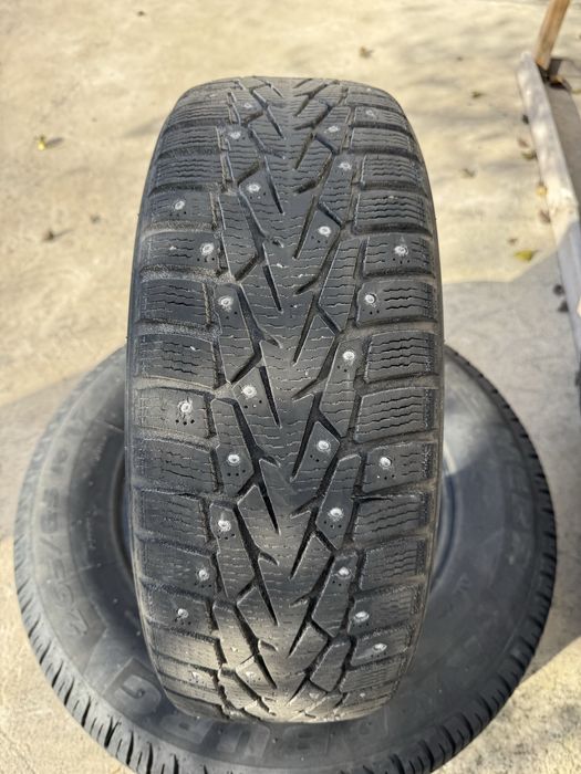 Зимние шины шипованые