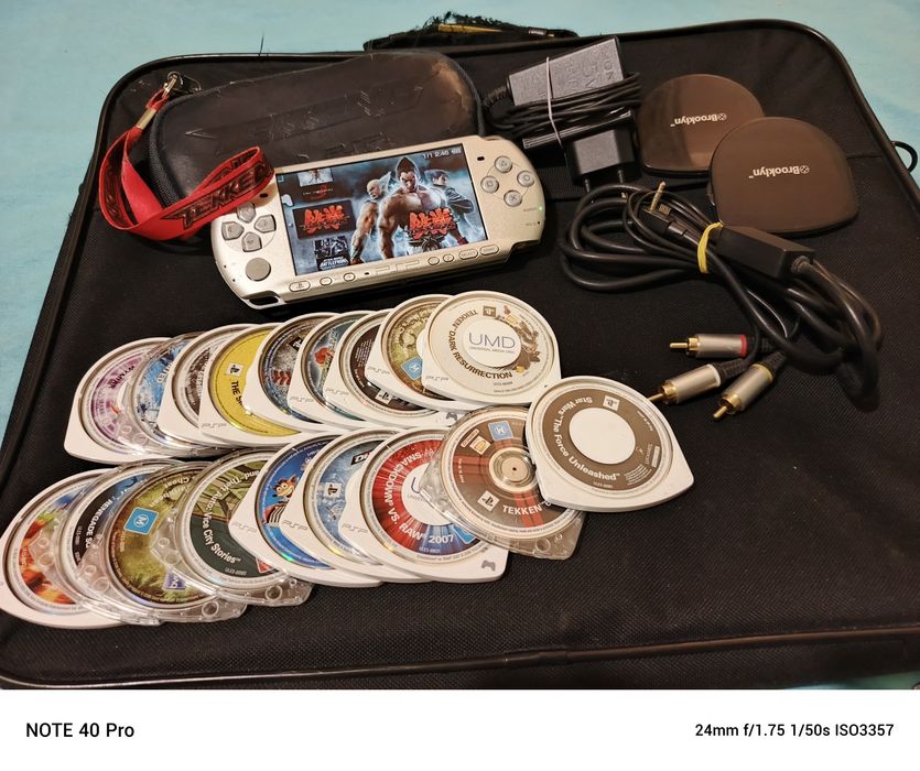 Sony PSP 3004 srebrna