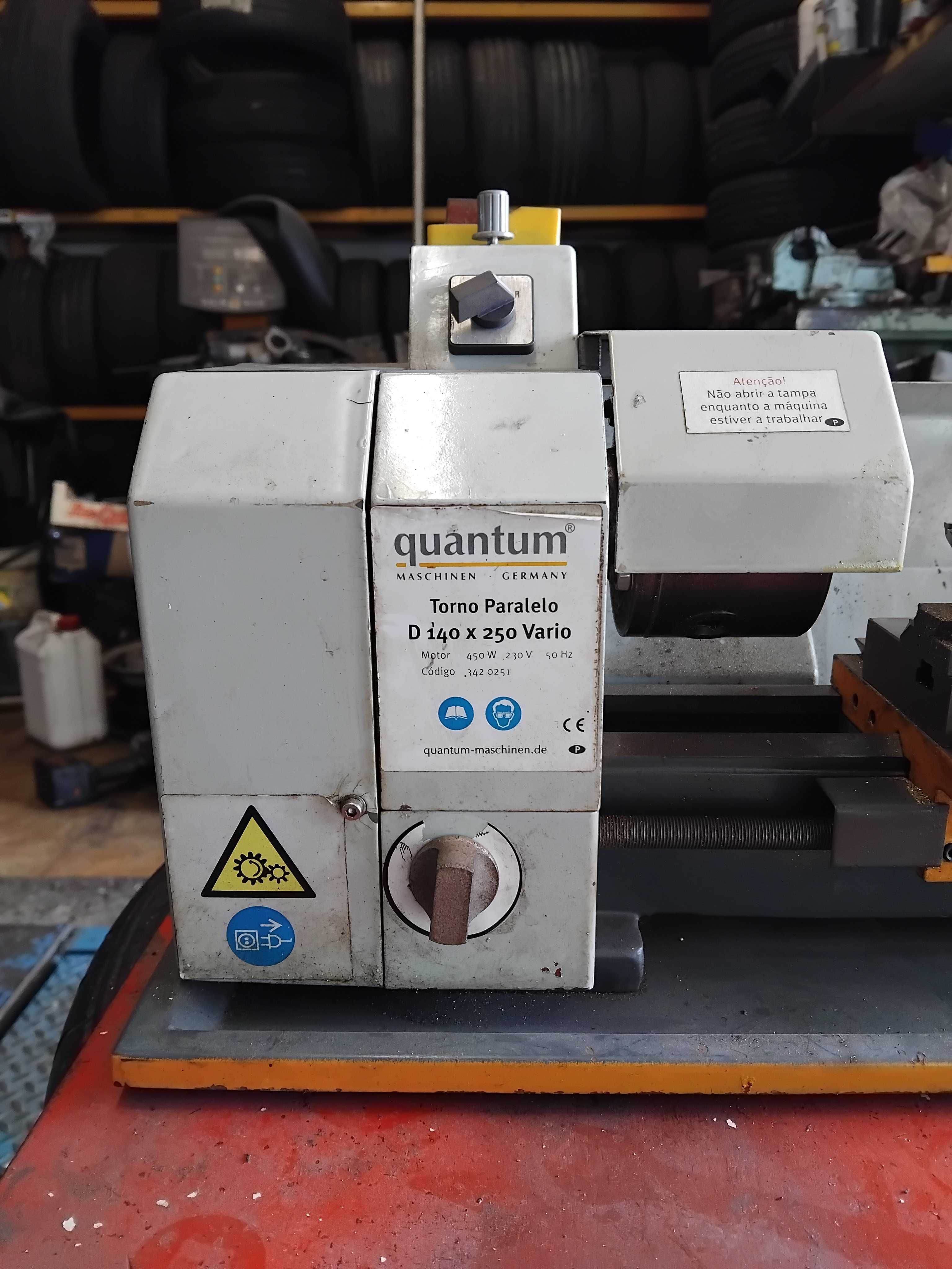 Mini torno mecanico