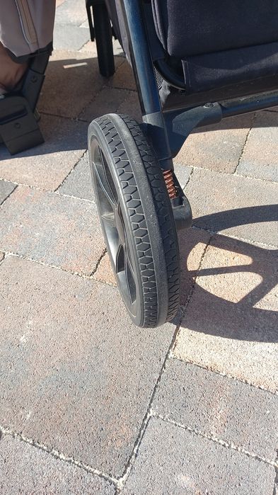 Продам коляску Carello Ultra  3 в 1 автокрісло