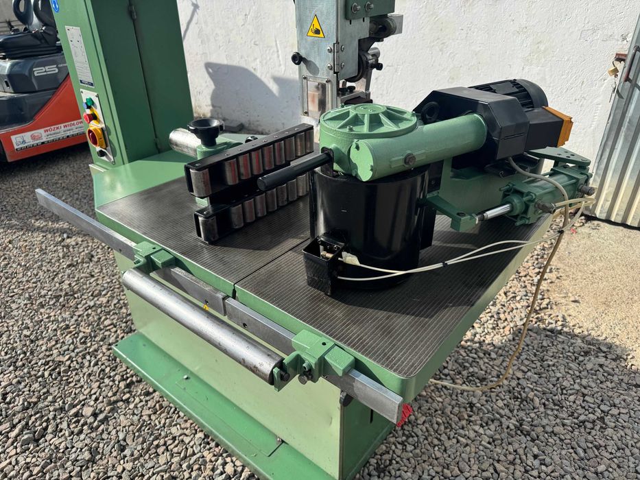 Piła taśmowa rozdzielcza do lameli AGAZZIANI 900 R