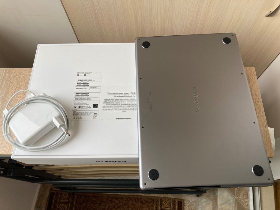 MacBook Pro 16" M1 Pro 512GB 16GB RAM, MK183UA ак. 87%, із ispace.ua