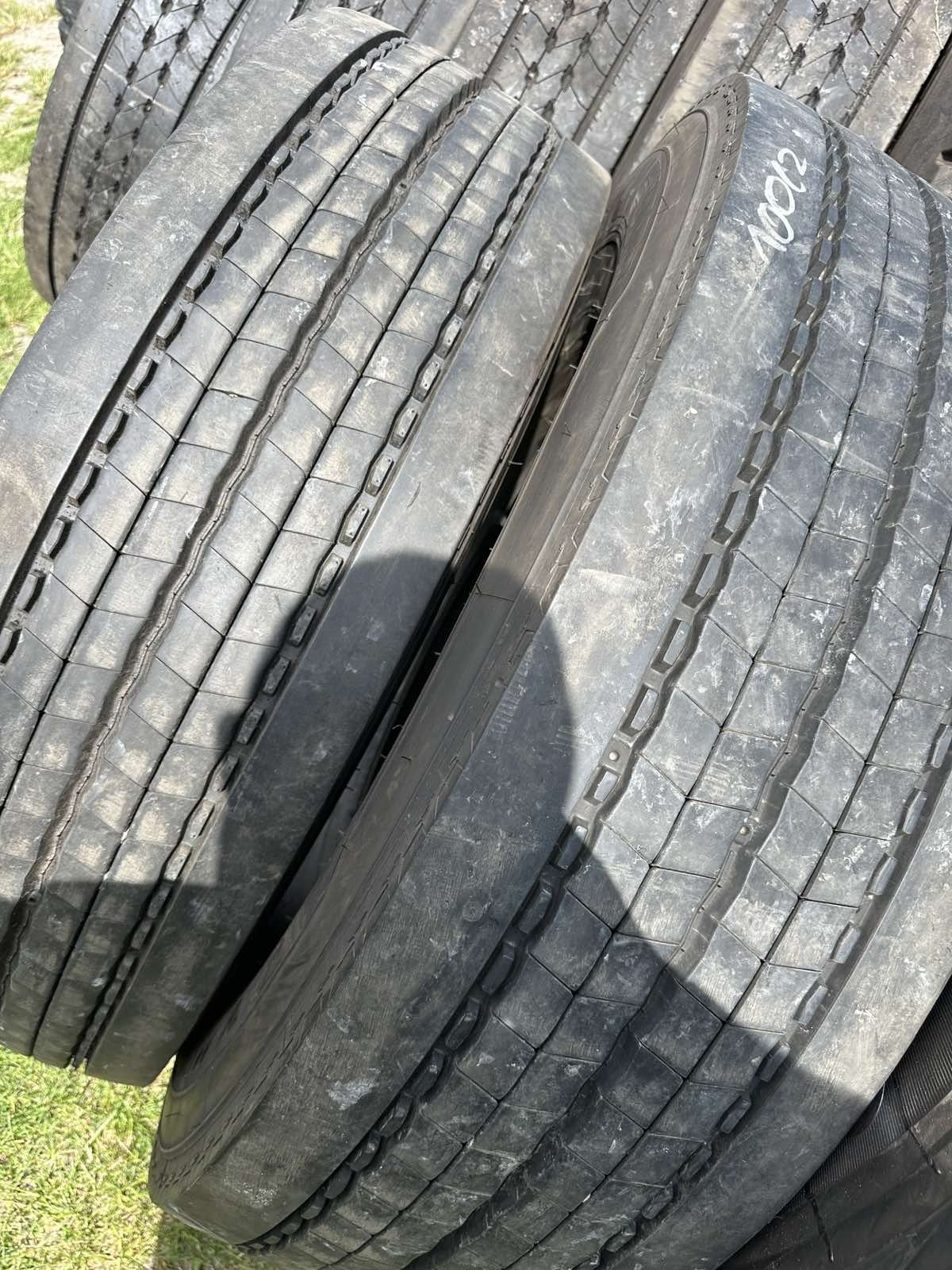 Шини 315 80 22.5 Michelin руль
