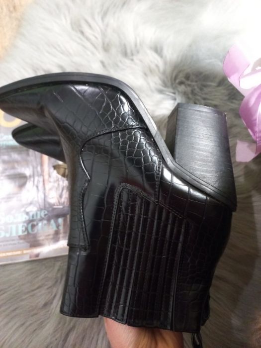 Казаки жіночі 42