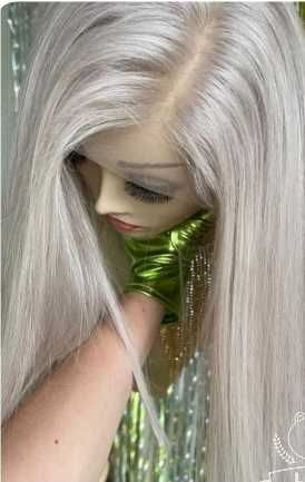 Продам парик з натурального волосся.