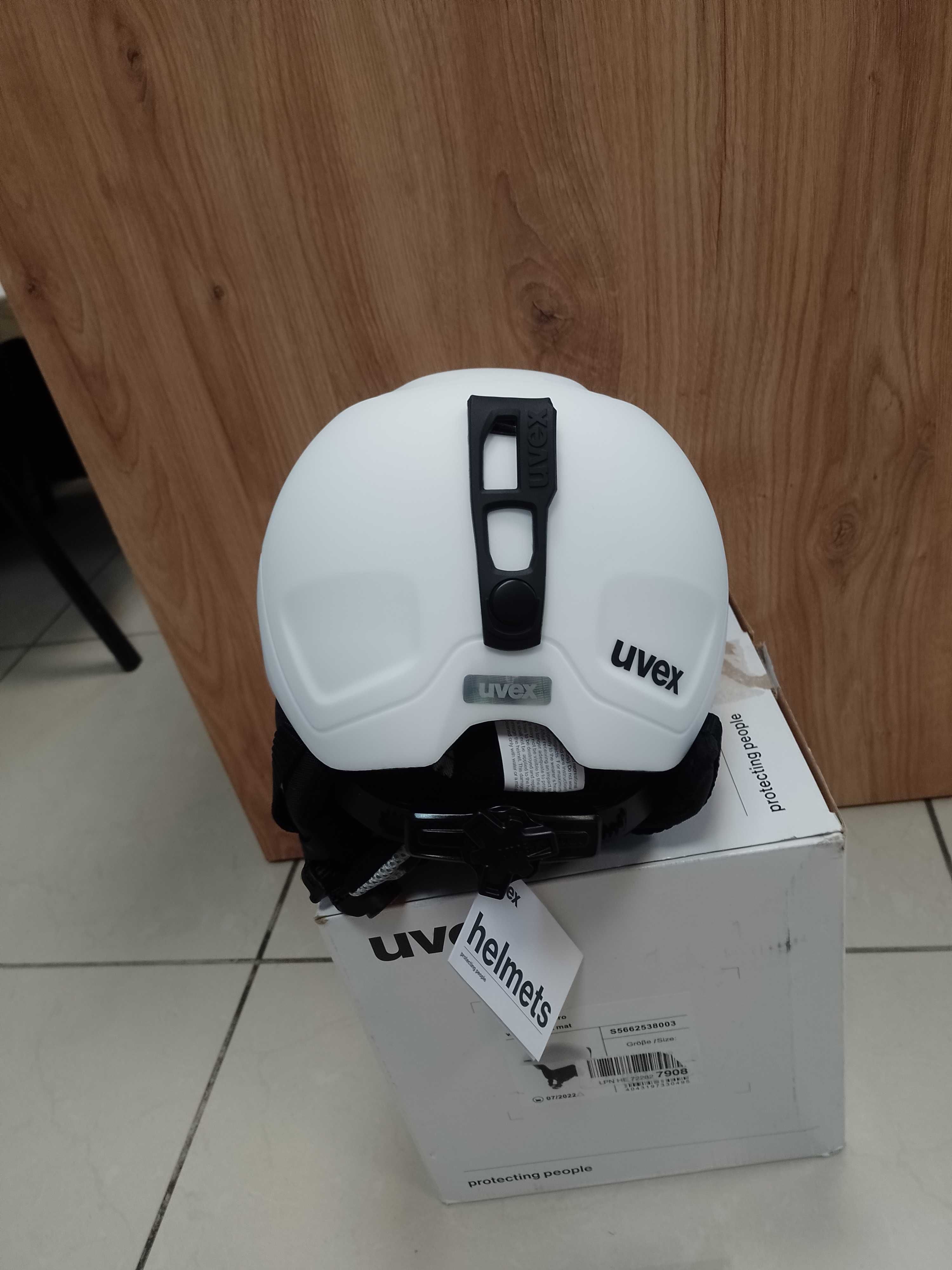 Kask narciarski uvex