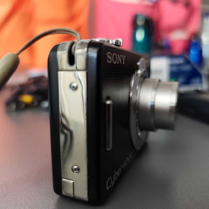 Sony Cybershot DSC-W55 Digital Camera