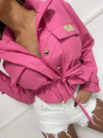 Elegancka kurtka bomberka różowa Eco skóra legginsy PUSH UP