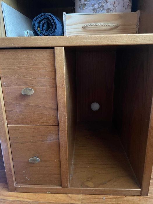 Secretaria de madeira maciça