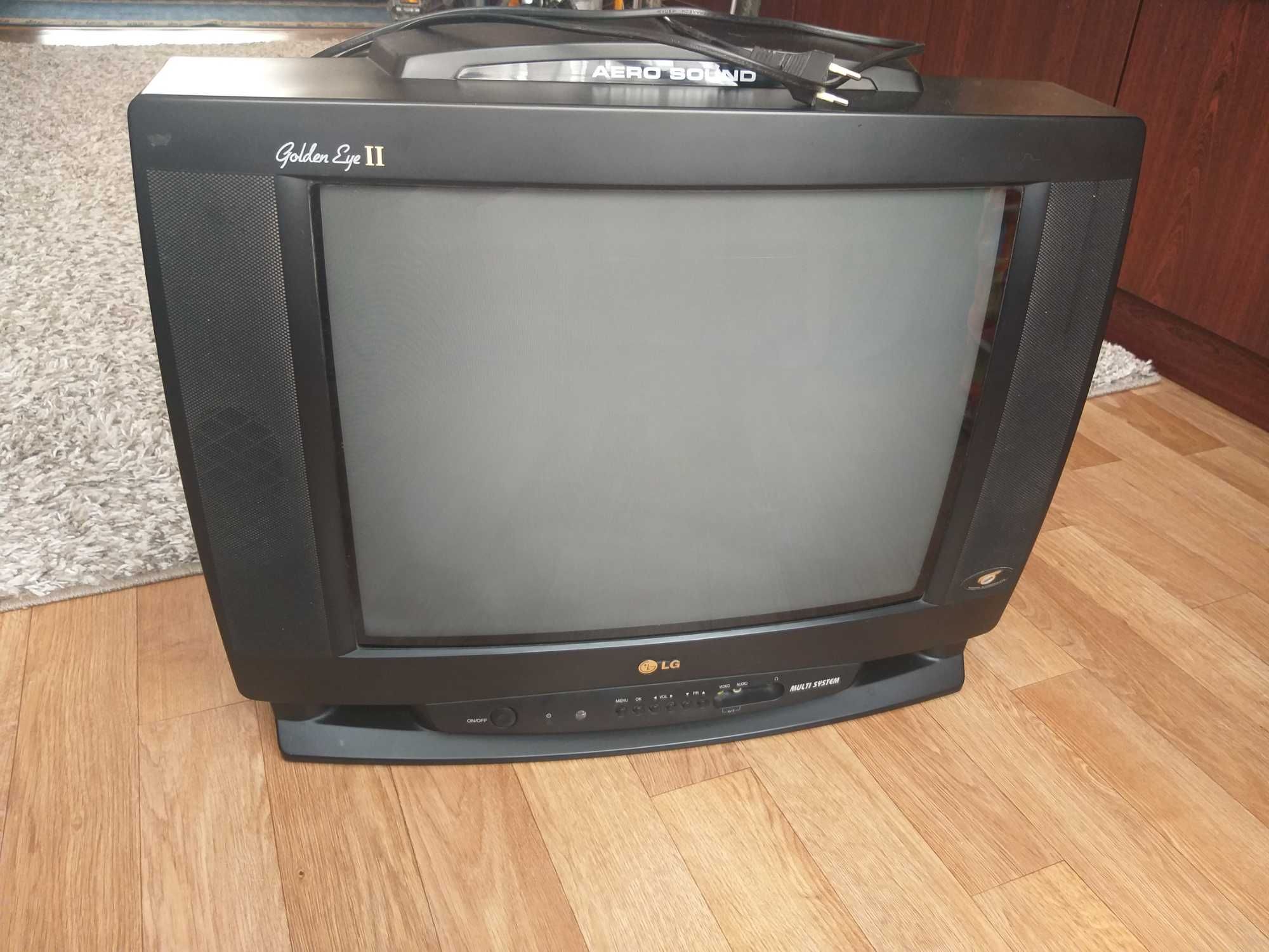 Телевизор  LG в рабочем состоянии