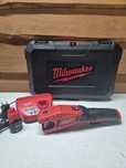 Milwaukee Obcinak do Rur