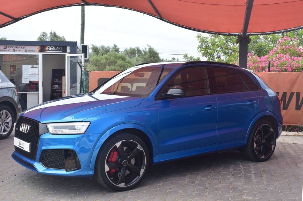Audi RS Q3 2.5 TFSI quattro S tronic performance