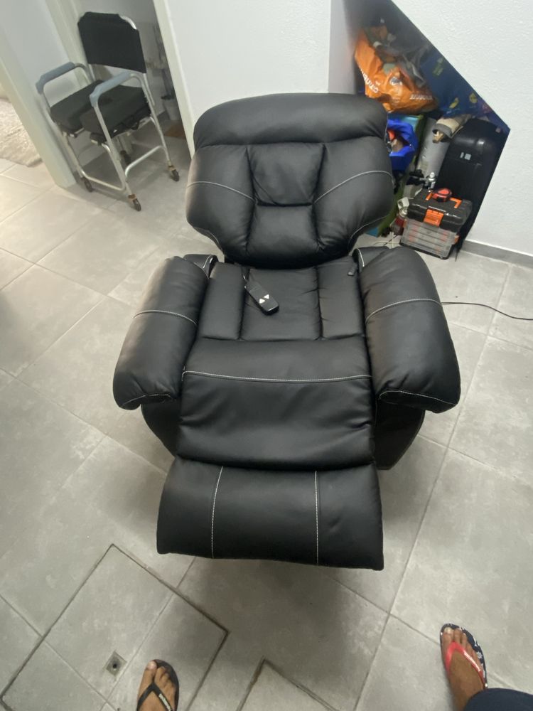 Poltrona/cadeirao elevatoria c sistema eletrico,oferta cadeira banho