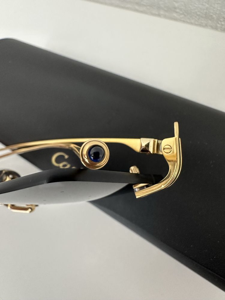 Сонцезахвсні окуляри Cartier