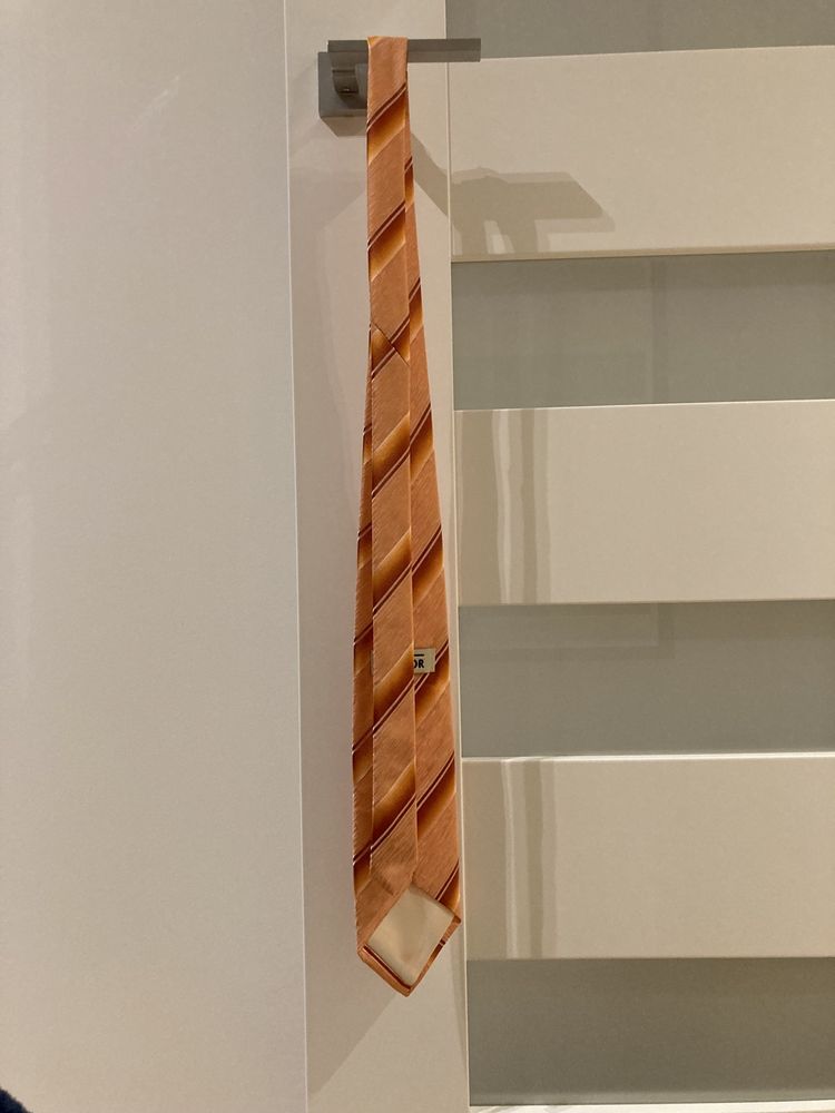 Pomarańczowy krawat w duże paski - stan idealny