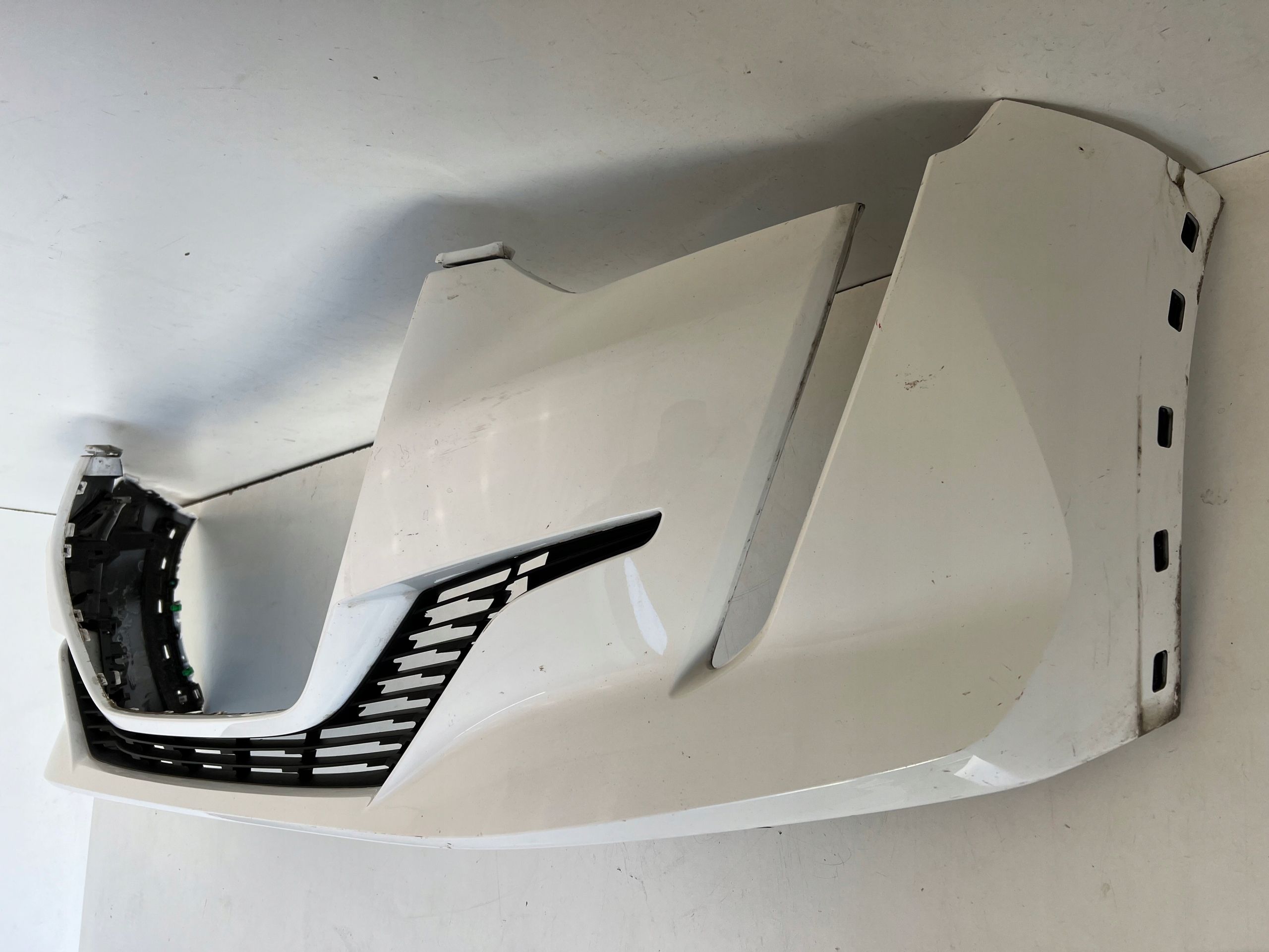 Peugeot 208 II gt line Zderzak Przedni przód 19