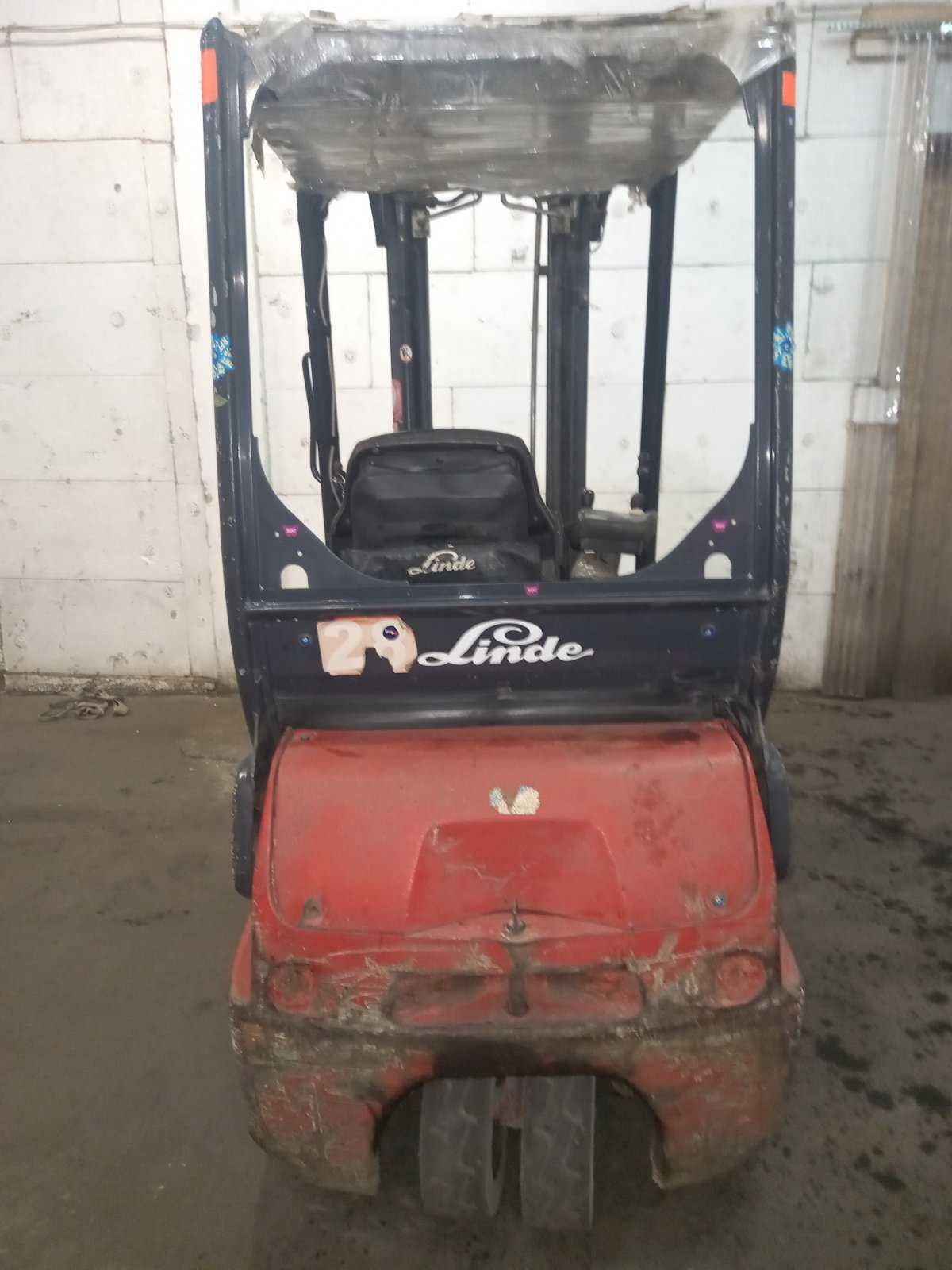 Продам навантажувач LINDE E16C-02