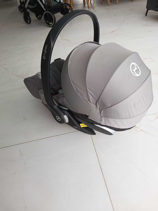 Wózek szary marki cybex 2.0 3 w 1
