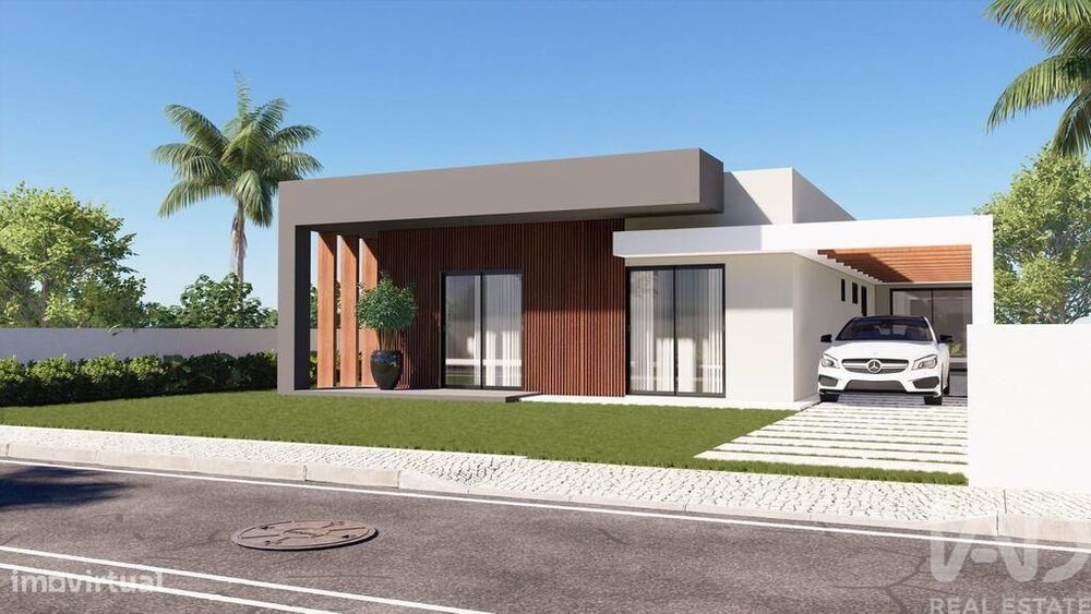 Terreno T4 em Fernão Ferro de 147,00 m2