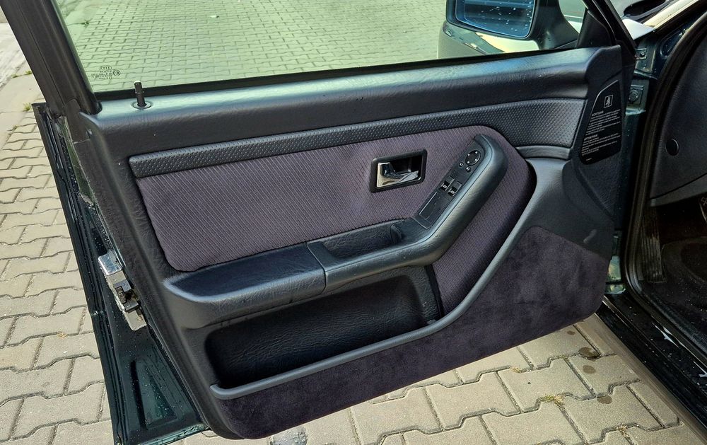 Audi 80 B4 2,0 benzyna 90 ps klimatyzacja elektryczne szyby lusterka