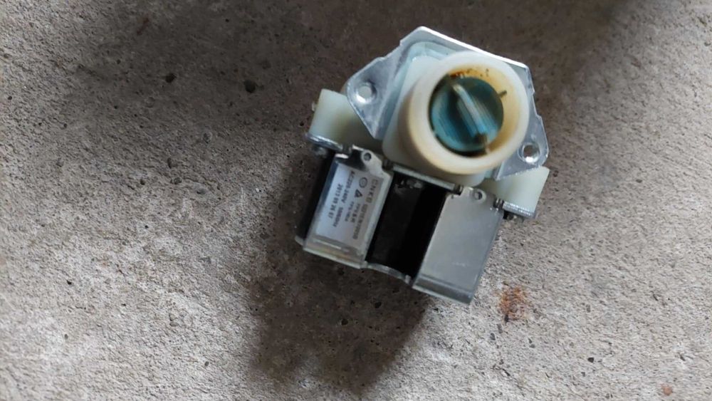 Elektrozawór podwójny LG 5221EN1005B