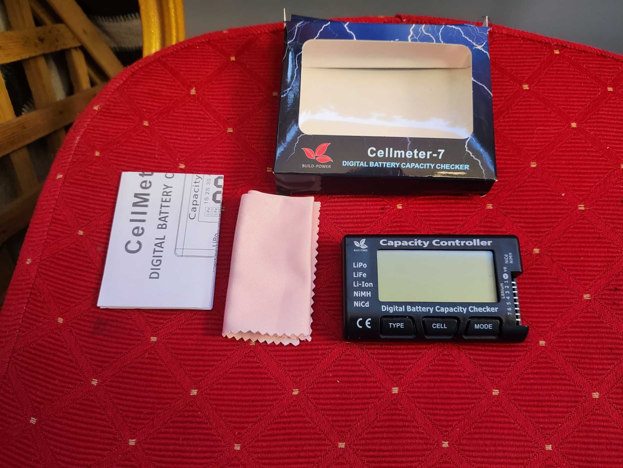 Cyfrowy Tester Miernik Napięcia Baterii Akumulatorów Cellmeter 7