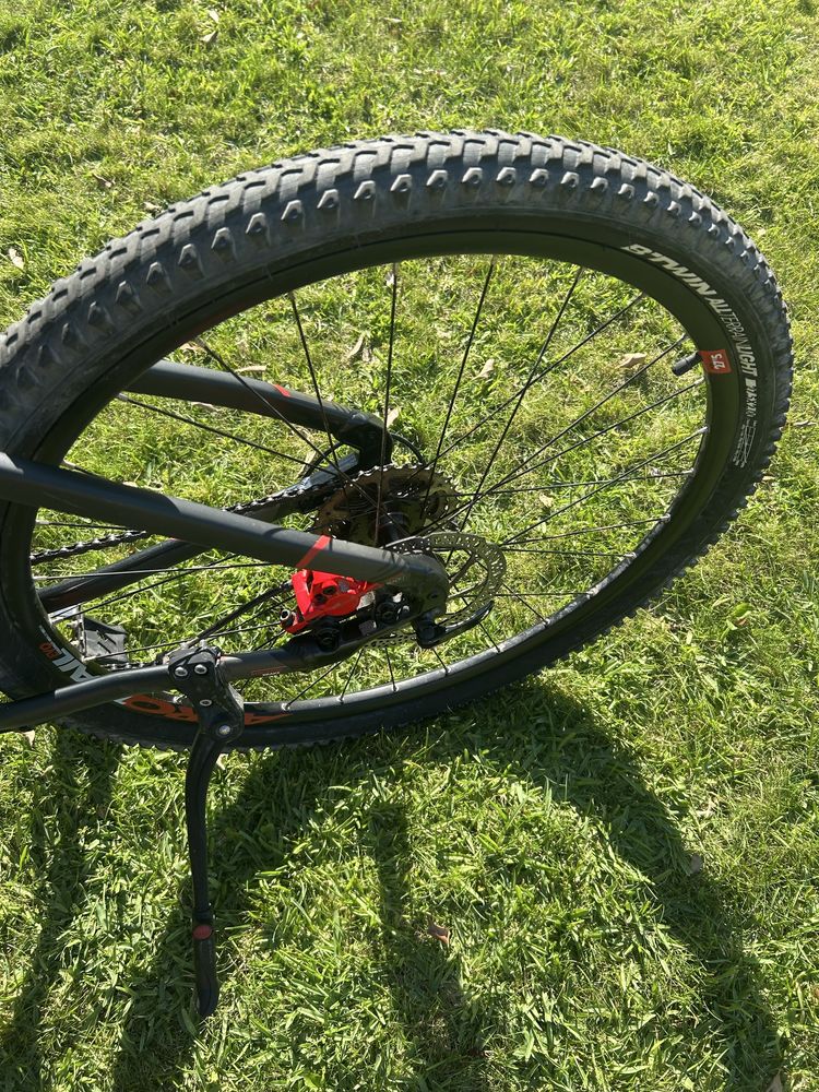 Bicicleta Btwin Basicamente nova, Leiam a descrição