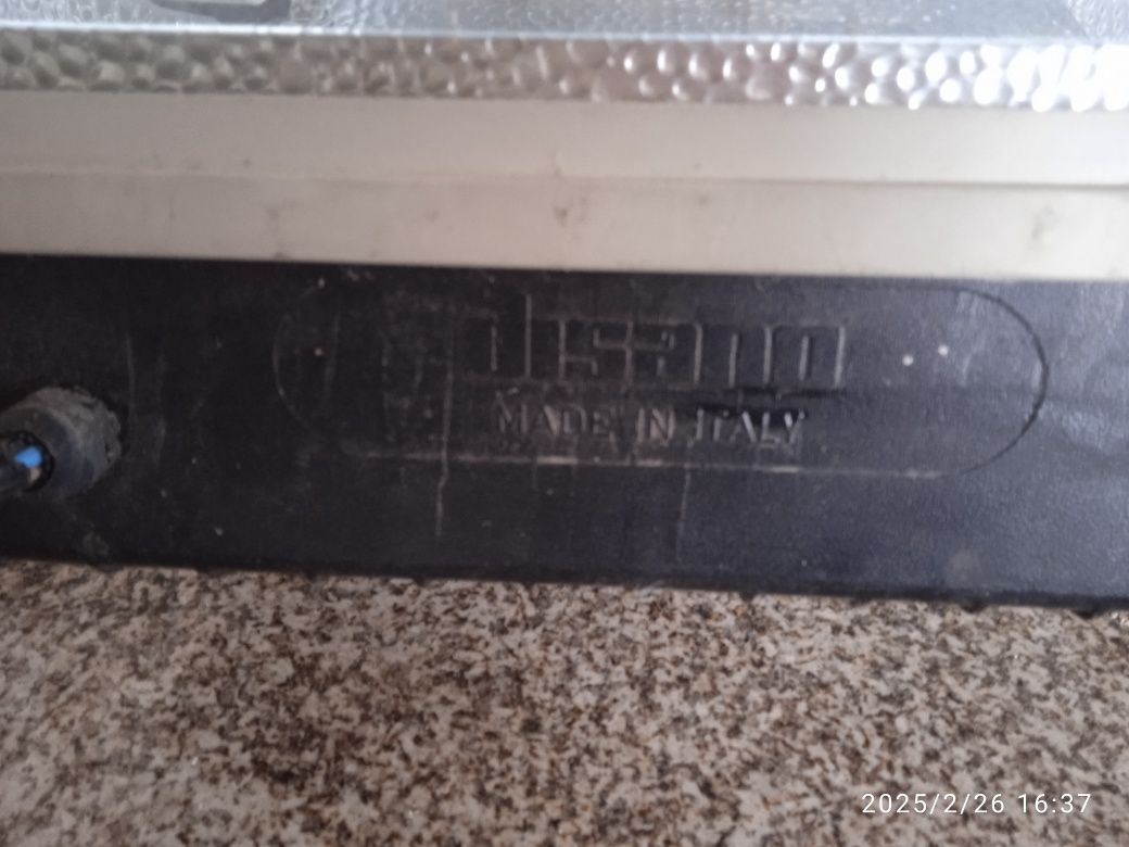 Holofotes marca Delta e Disano
