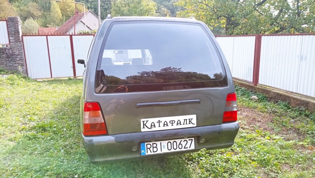 Оригінальний Катафалк Fso Polonez