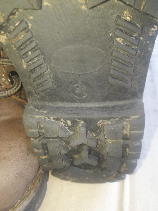 Зімніє детскі ботіночки.