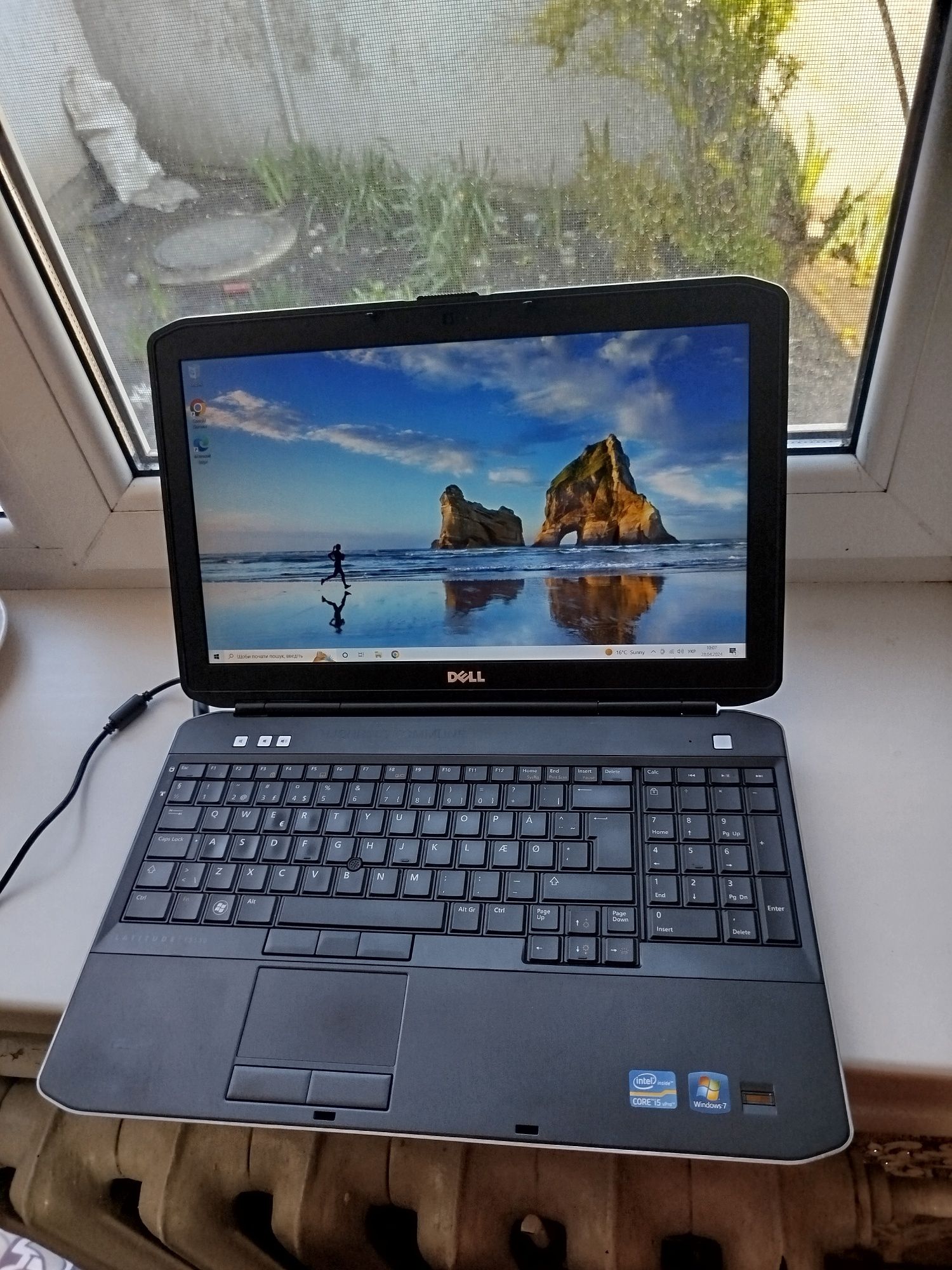 Ноутбук Dell E5530 15.6" Full HD i5-3320m