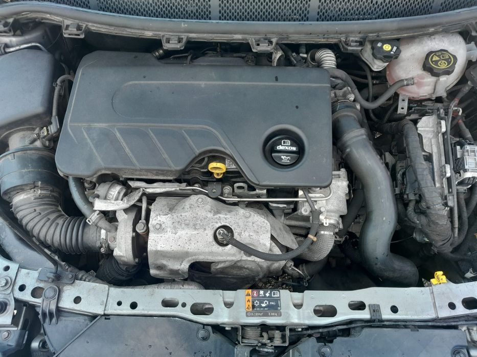 Vendo Astra opel Ano 2017