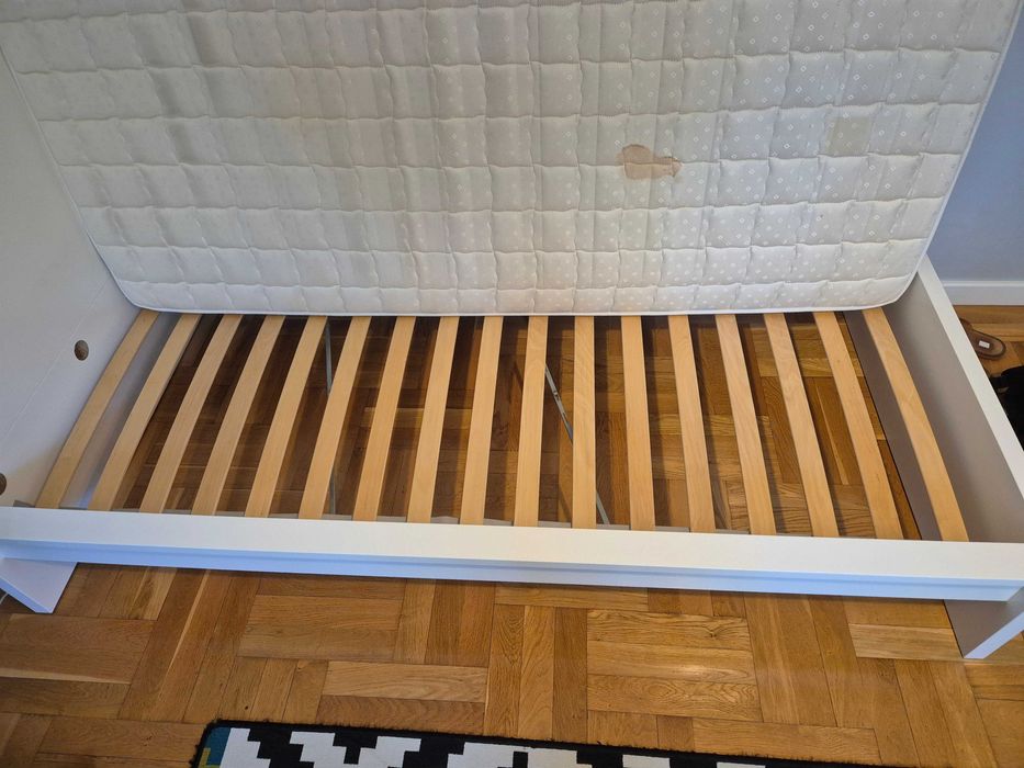Łóżko Malm 90x200 z materacem