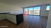 Apartamento T2 NOVO bem localizado