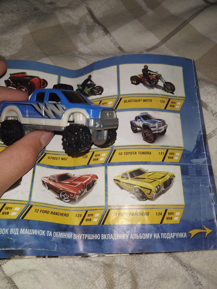 Машинки Hot Wheels все по 60