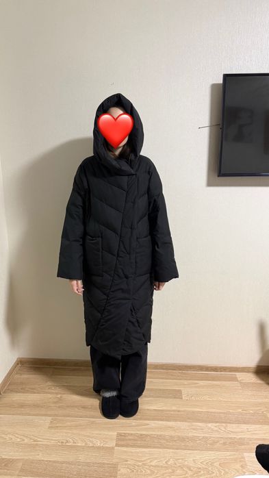 Пуховик, в хорошому стані, розмі M-L,