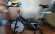 Bicicleta fixa de treino