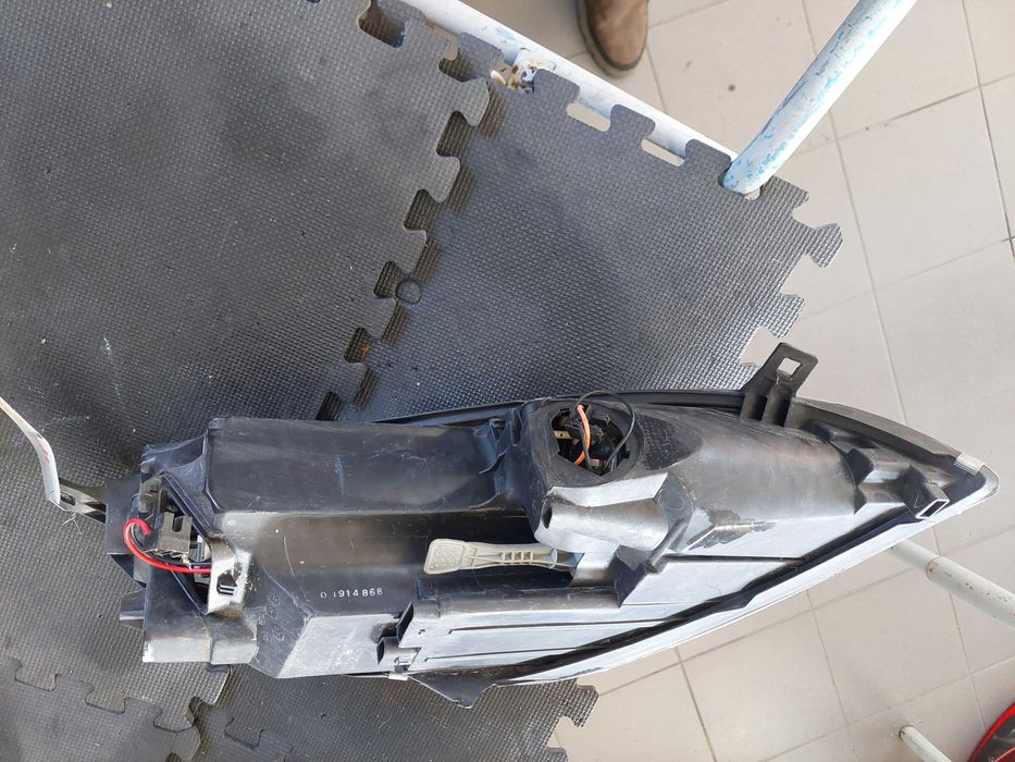 farol esq mitsubiche colt