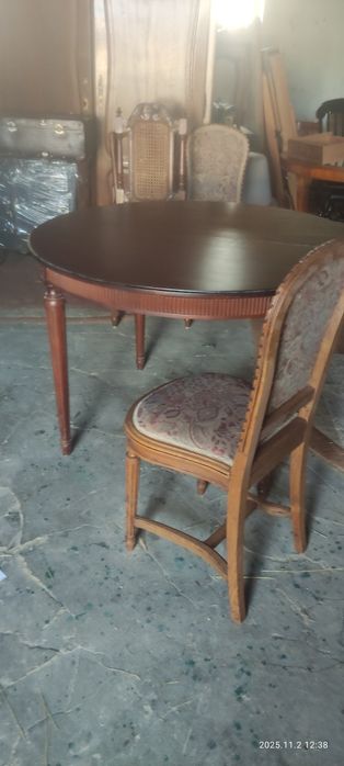 Stół okrągły po renowacji