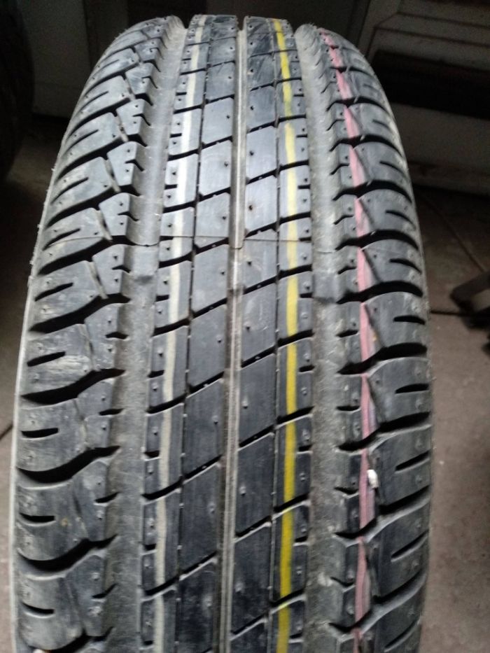 Nowa opona DUNLOP SP SPORT 200, 175/70R13