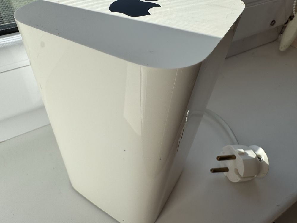 Роутер Apple Airport Extreme A1521