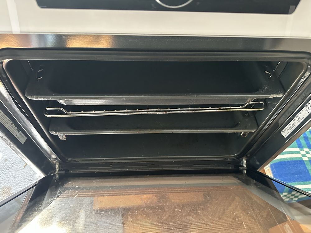 Piekarnik marki Whirlpool