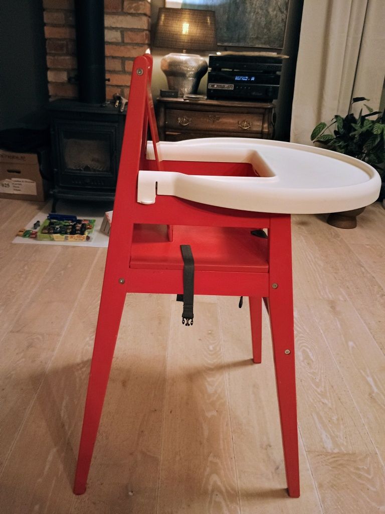 Drewniane Czerwone Krzesełko że stolikiem do Karmienia IKEA Blames