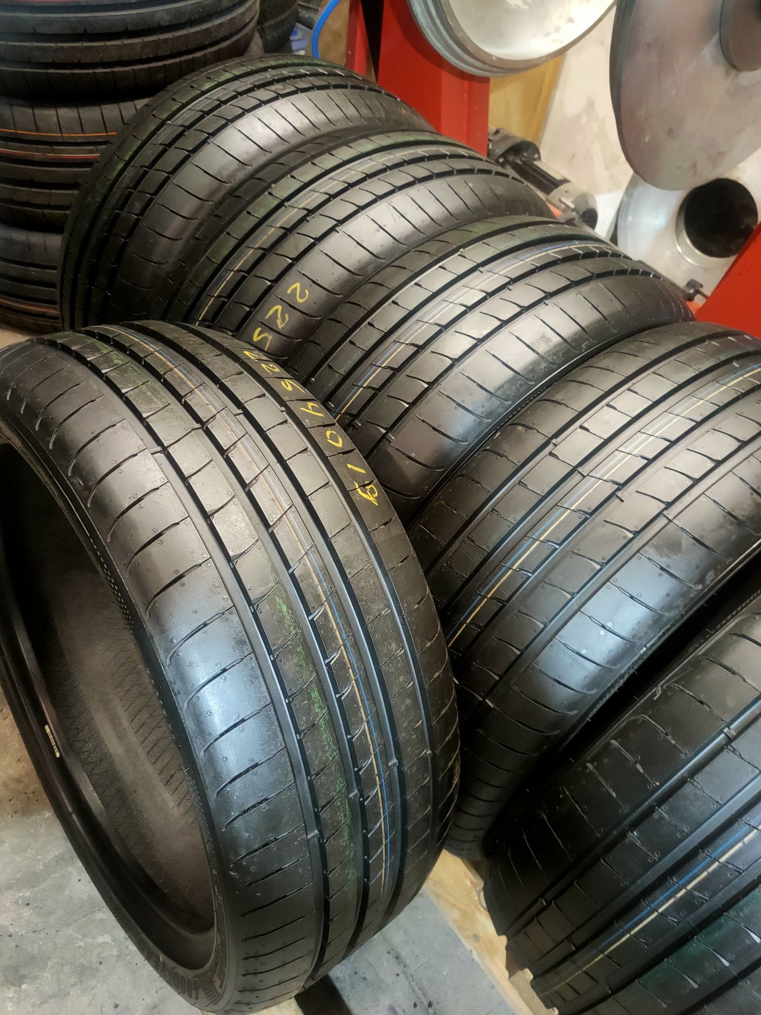 Літо 2шт 225/40 R19 93Y XL GoodYear Eagle F1 Super Sport