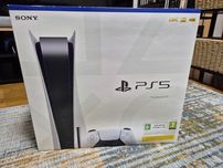 Playstation 5 (fat), офіційна, повний комплект, як нова.