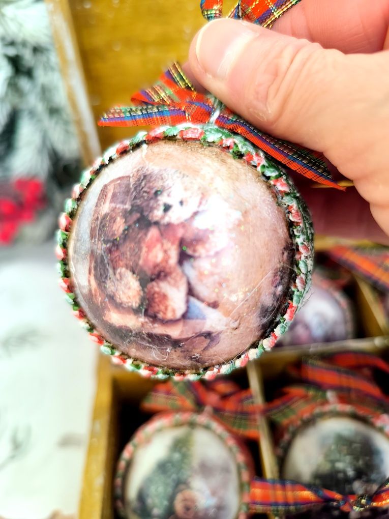 Bombki w ozdobnym pudełku