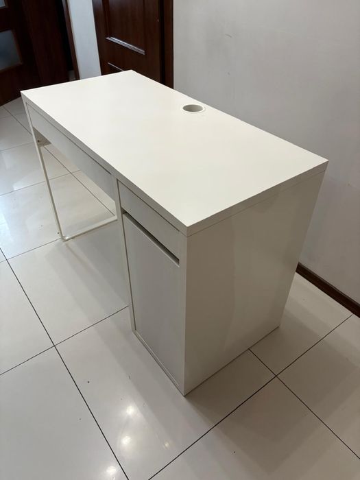 Białe Biurko szkolne IKEA