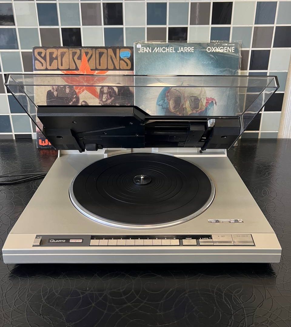 Technics SL QL15 Вініловий програвач