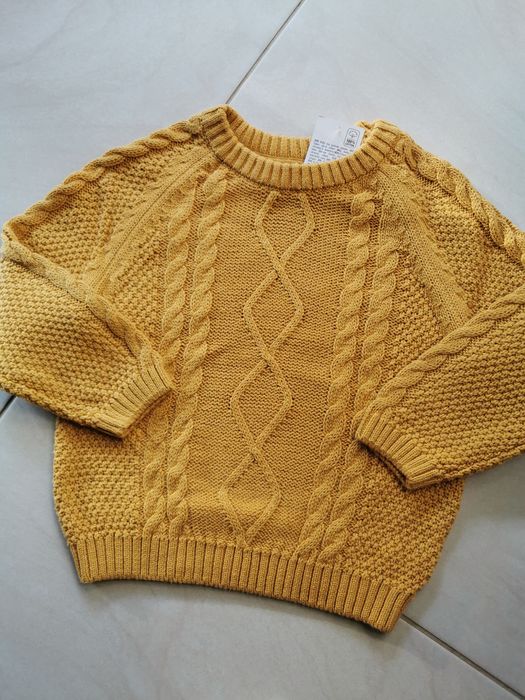 Nowy sweterek musztardowy r. 92